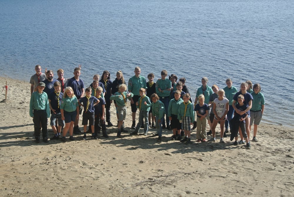 Gruppenbild am Wasser